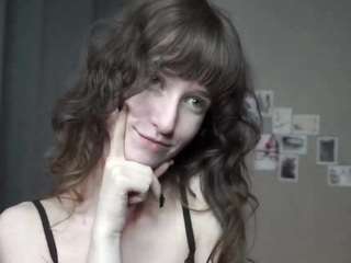 le modèle gladisbelousson est en webcam porno dans un show sur le site camsoda, il possède les tags suivants: ahegao,black hair,young adult,teen 18,spank,skinny,no smoking,no drinking,moaning,hot,green eyes,domination,doggy style,dirty talk,daddy,cock rating,camel toe,hd,petite,small tits