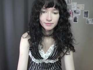 GladisBelousson live cam — ahegao, black hair, young adult