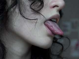 gladisbelousson Sex Cam Show