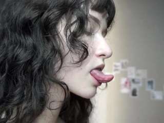 gladisbelousson Sex Cam Show