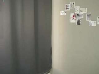 gladisbelousson live webcam show
