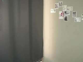gladisbelousson live webcam show