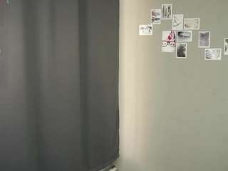 gladisbelousson live webcam show