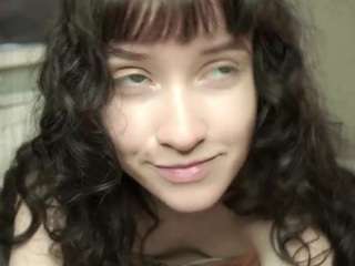 gladisbelousson live webcam show