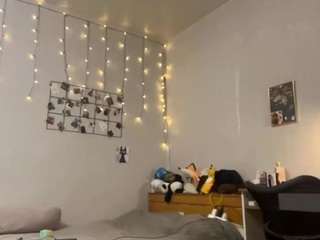 Live webcam model kayesamiec on Soda Cams