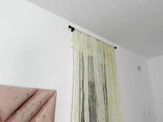 miakary live webcam show