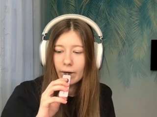 Live webcam model cassidykaumans on Soda Cams