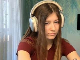 Live webcam model cassidykaumans on Soda Cams