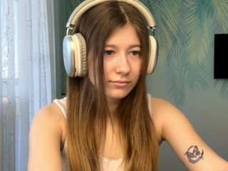 Live webcam model cassidykaumans on Soda Cams