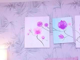 Live webcam model emmaleems on Soda Cams