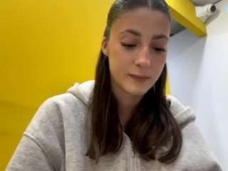 Live webcam model franhockaday on Soda Cams