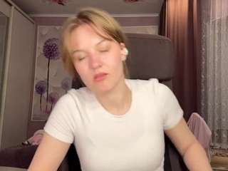 Live webcam model glyndascurti on Soda Cams