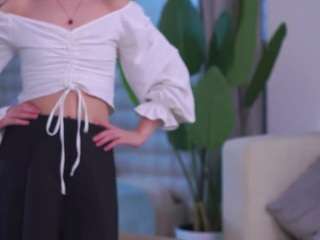 Live webcam model jaquelyncaccamo on Soda Cams