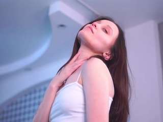 Live webcam model jaquelyncaccamo on Soda Cams