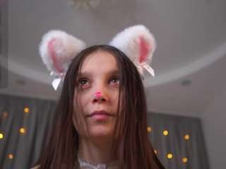 Jaquelyncaccamo's cam show statistics and live stream
