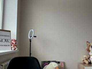 Live webcam model justadaleus on Soda Cams