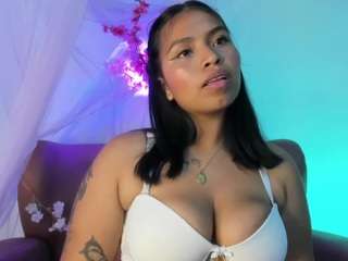 Live webcam model lizz-myers on Soda Cams