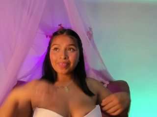 Live webcam model lizz-myers on Soda Cams