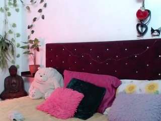 saraanova's live room