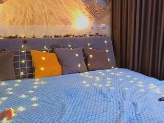 Live webcam model yunamio on Soda Cams