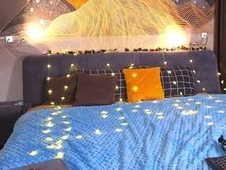 yunamio's CamSoda show and profile