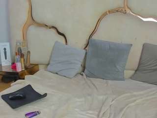 Live cam show with Zayra