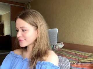 Live webcam model earnestinekarlgaard on Soda Cams