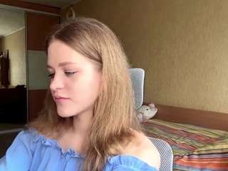 Live webcam model earnestinekarlgaard on Soda Cams