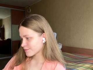 Live webcam model earnestinekarlgaard on Soda Cams