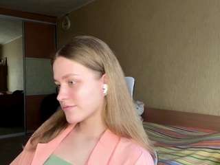 Live webcam model earnestinekarlgaard on Soda Cams