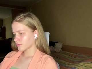 earnestinekarlgaard webcam