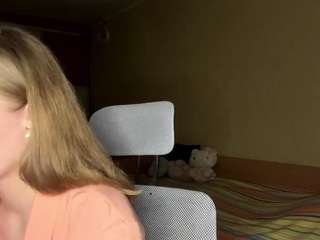 Live webcam model earnestinekarlgaard on Soda Cams