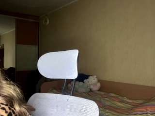 Live webcam model earnestinekarlgaard on Soda Cams