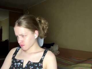 Live webcam model earnestinekarlgaard on Soda Cams