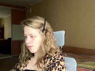 earnestinekarlgaard webcam