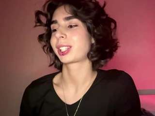 fondasidman's CamSoda show and profile