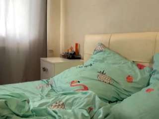 jalisacouron's CamSoda show and profile