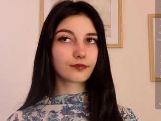 le modèle lilian-merf est en webcam porno dans un show sur le site camsoda, il possède les tags suivants: black hair,body massage,brown eyes,dildo or vibrator,dirty talk,erotic dance,facial piercings,genital piercings,nipple piercings,no drinking,no smoking,sex toys,skinny,small tits,tattoos,hd