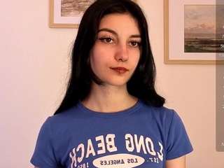 Questo modello è in diretta ora. lilian-merf