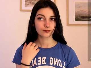 Model ini sedang live sekarang. lilian-merf