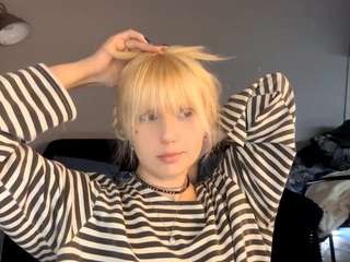 Live webcam model slyviakreatsoulas on Soda Cams