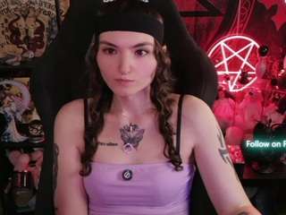 Lilithara666's cam show statistics and live stream