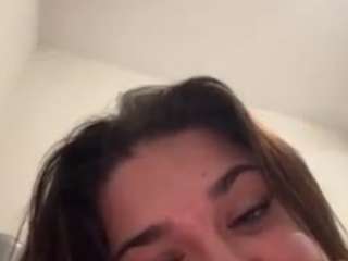 Live webcam model treasurebabii1 on Soda Cams