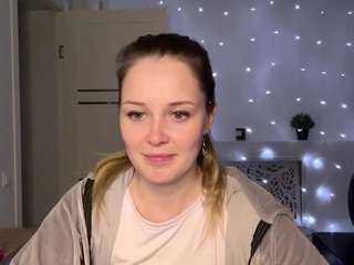 AdelinaComerford live webcam show