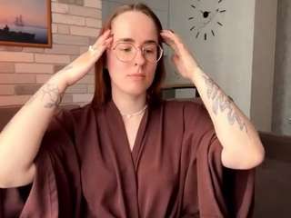 Live webcam model deannegraham on Soda Cams