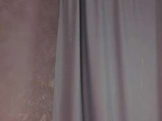 Live webcam model kieshathuney on Soda Cams