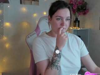 Kylara-1 live cam preview