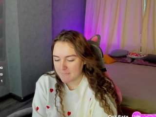 Kylara-1's cam show statistics and live stream