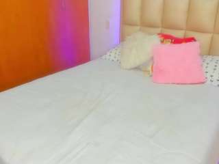 kyleesophia1 live cam profile