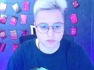 lillykissessu webcam camsoda model stream image